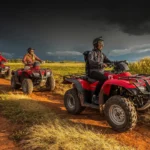 Cuatrimotos en las pampas de maras